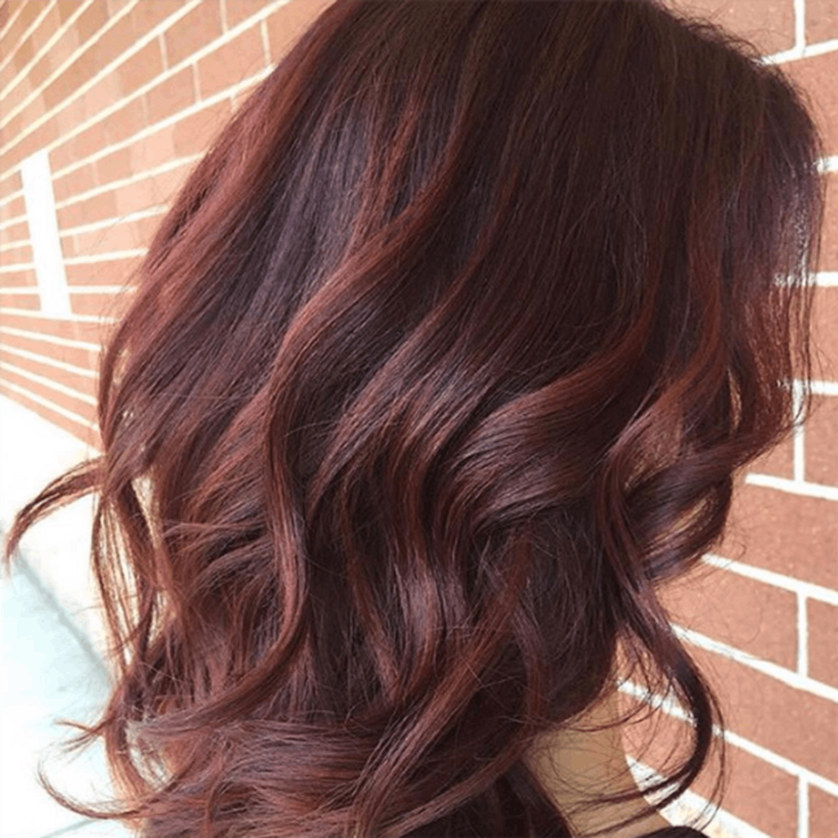 This Trending Chocolate-Mauve Shade Is Perfect for Brunettes