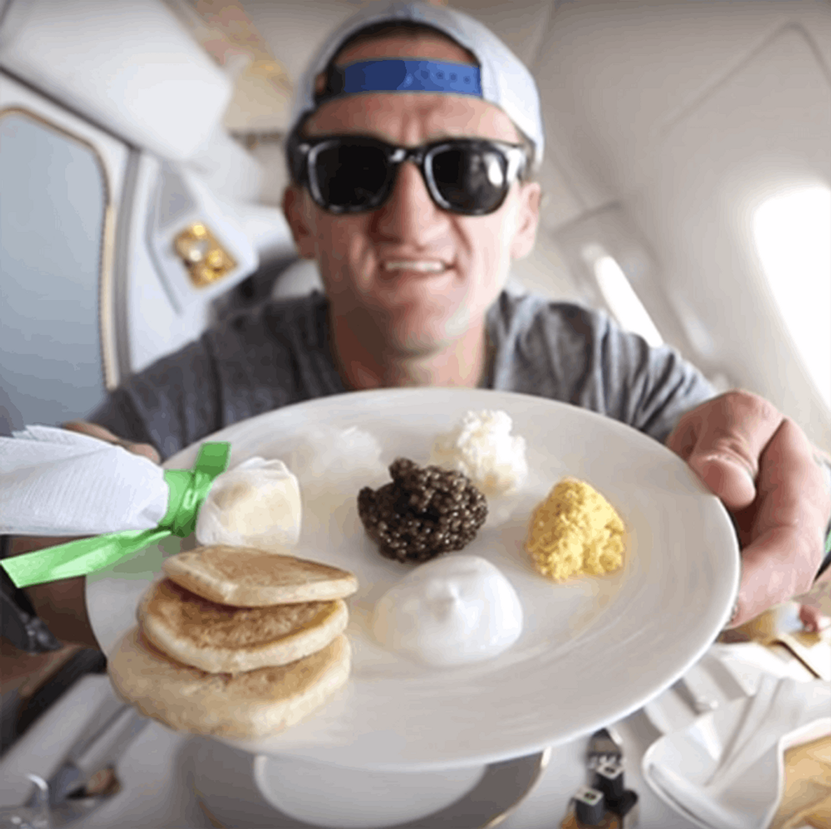 Your Jaw Will Drop at This Guy’s Free $21,000 1st Class Upgrade on Emirates