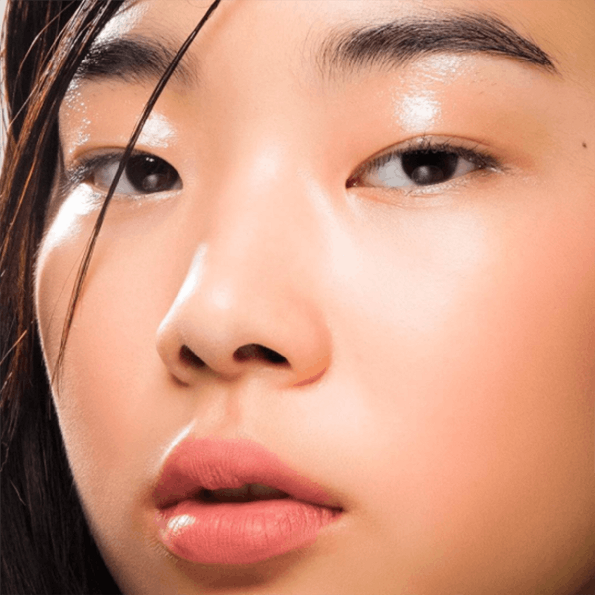 Why Lid Gloss Is the Instagram Beauty Trend You Need to Try