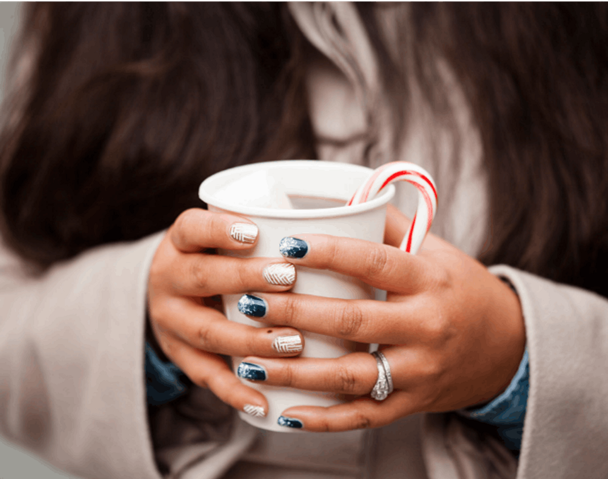 20 Sparkly DIY Manis for the Holidays