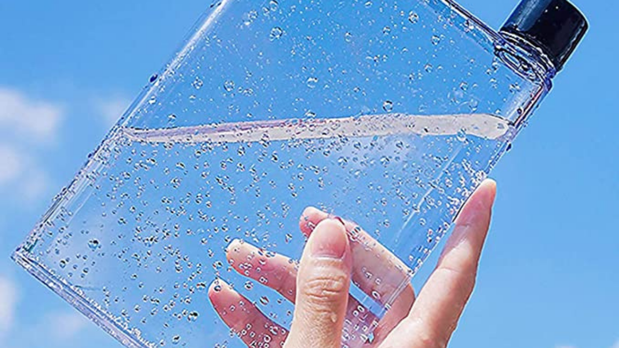 32 Handbag Essentials You Can't (And Shouldn't ) Leave The House Without