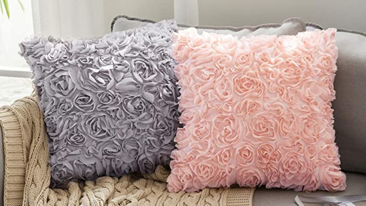 35 Colorful Décor Items For A Trendy And Gorgeous Fall/Winter Aesthetic