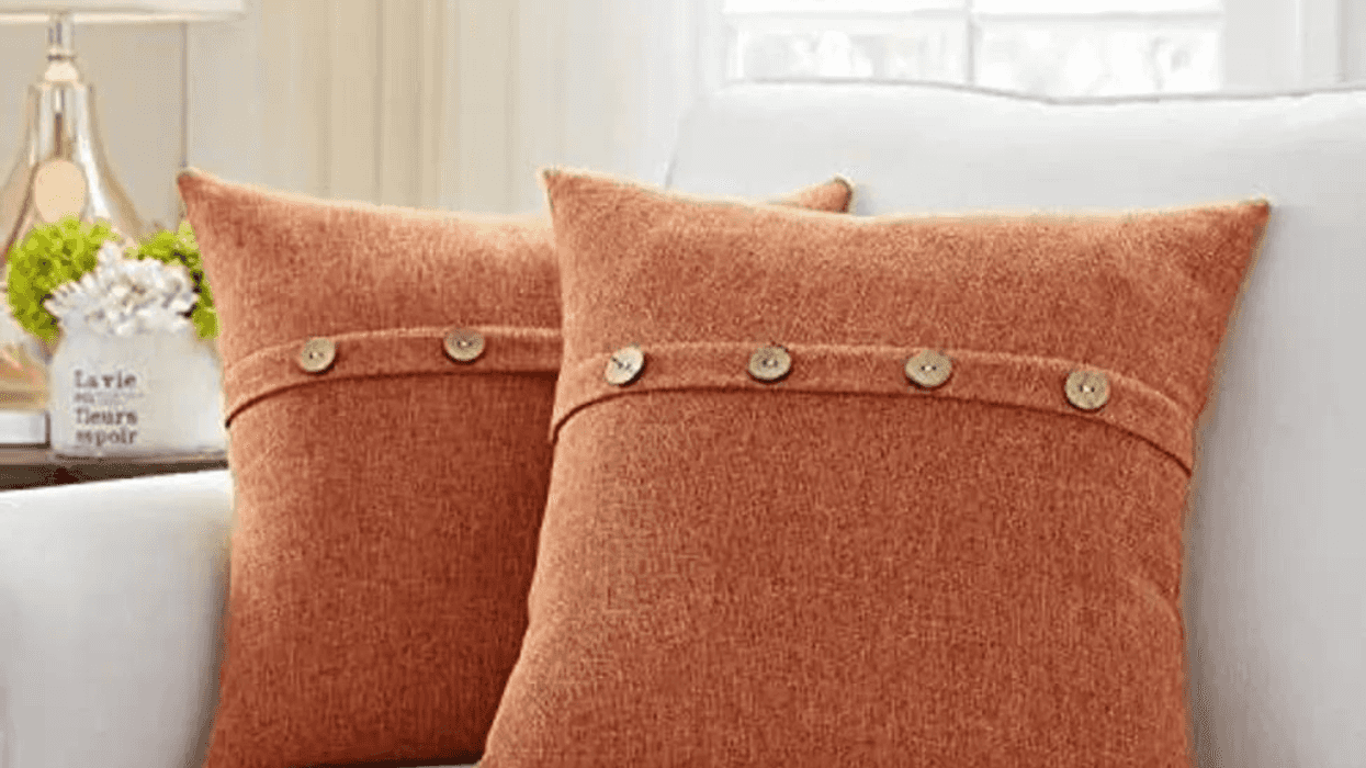 Small Home Decor Items That Make Great Gifts