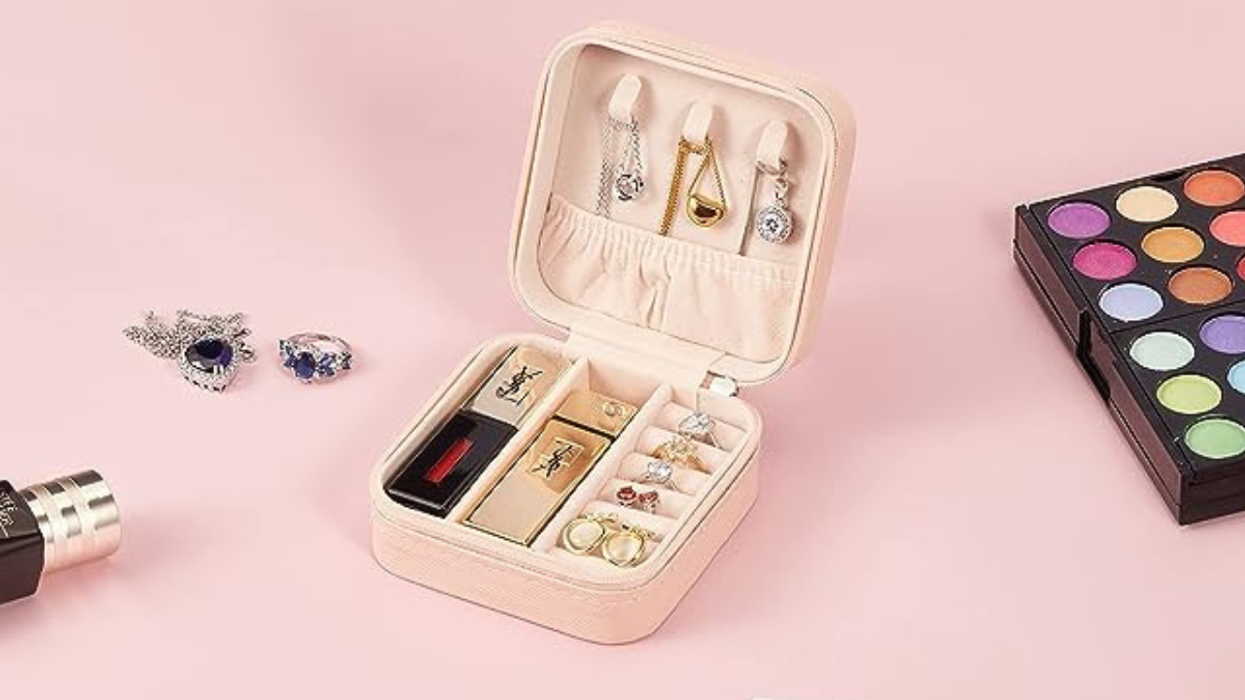 37 Unassuming Travel Essentials Every Jetsetter Relies On