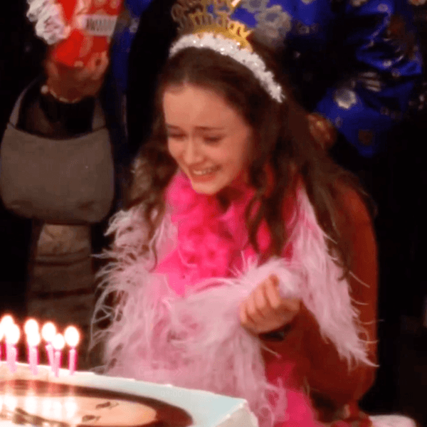Rory Gilmore's 40th Birthday Makes Us Feel Old AF — Here's A Throwback To Her 16th