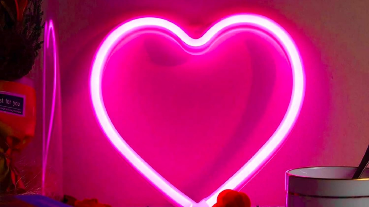 44 Home Finds That Channel Color-Core and Dopamine Decor