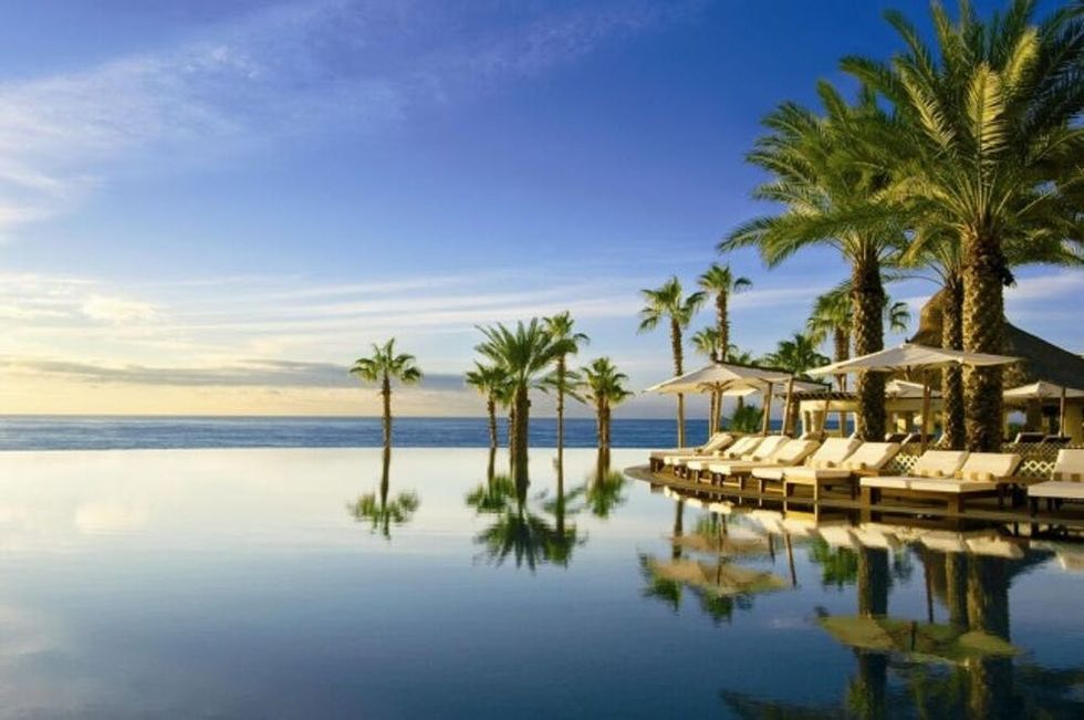 infinity pool hilton los cabos
