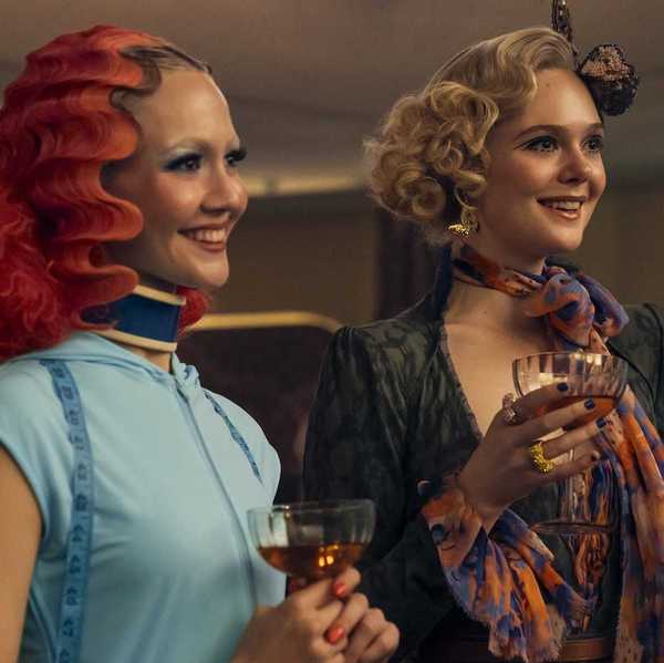 iris apatow and elle fanning