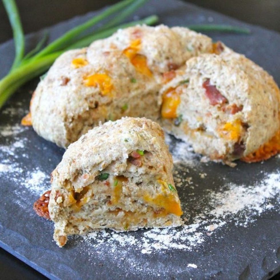 irish-cheddar-bacon-soda-bread