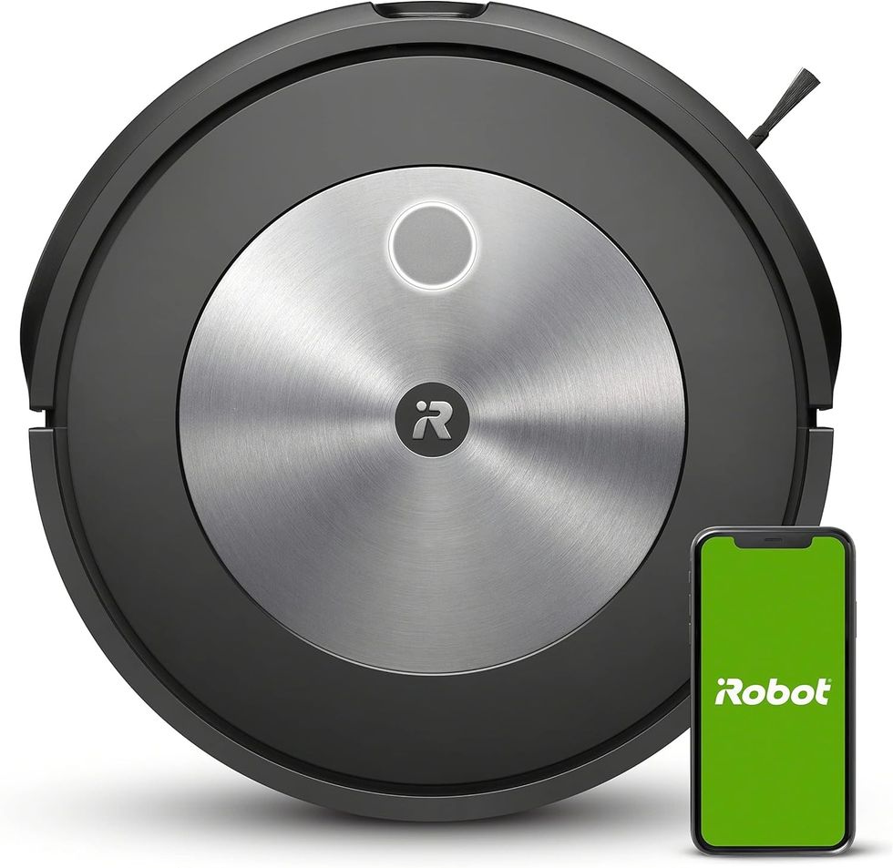 iRobot Roomba J7 Wi-Fi Connected Vacuum