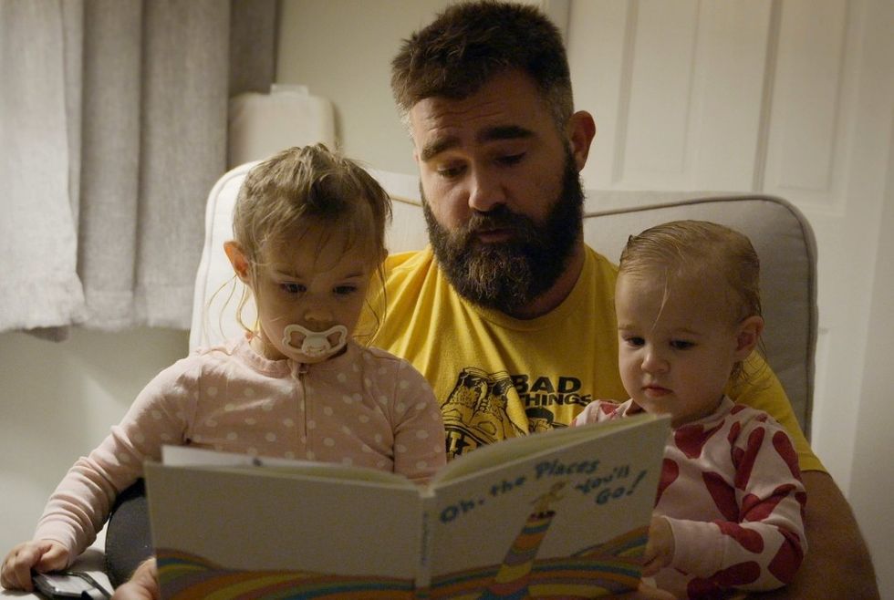 jason kelce and his daughters