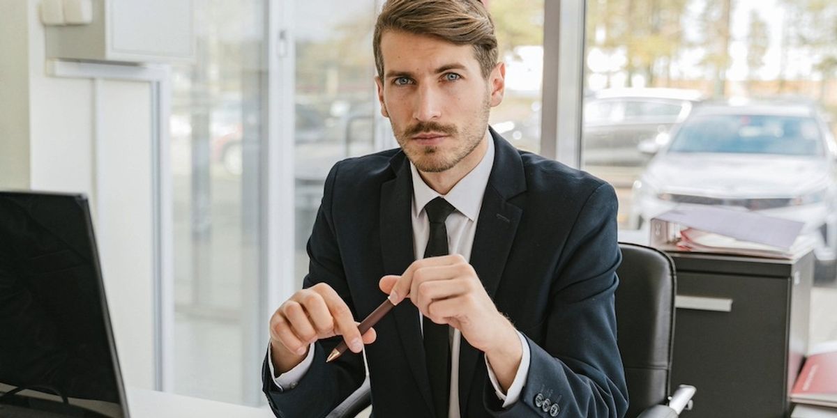 10 Jobs That Will Definitely Get Replaced With AI