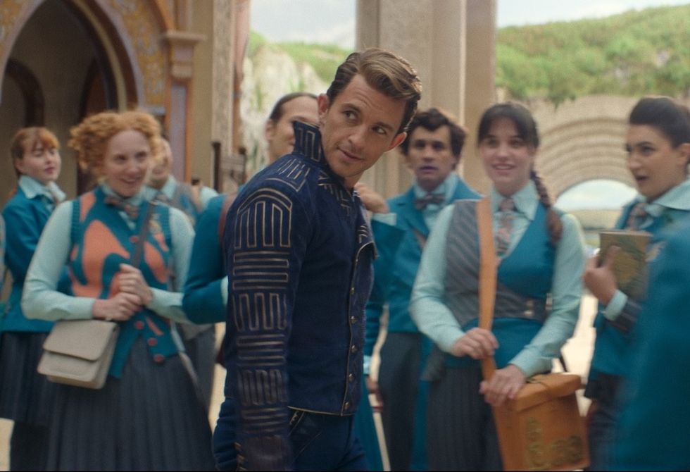 jonathan bailey as fiyero