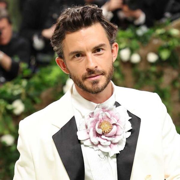 jonathan bailey people sexiest man alive 2025