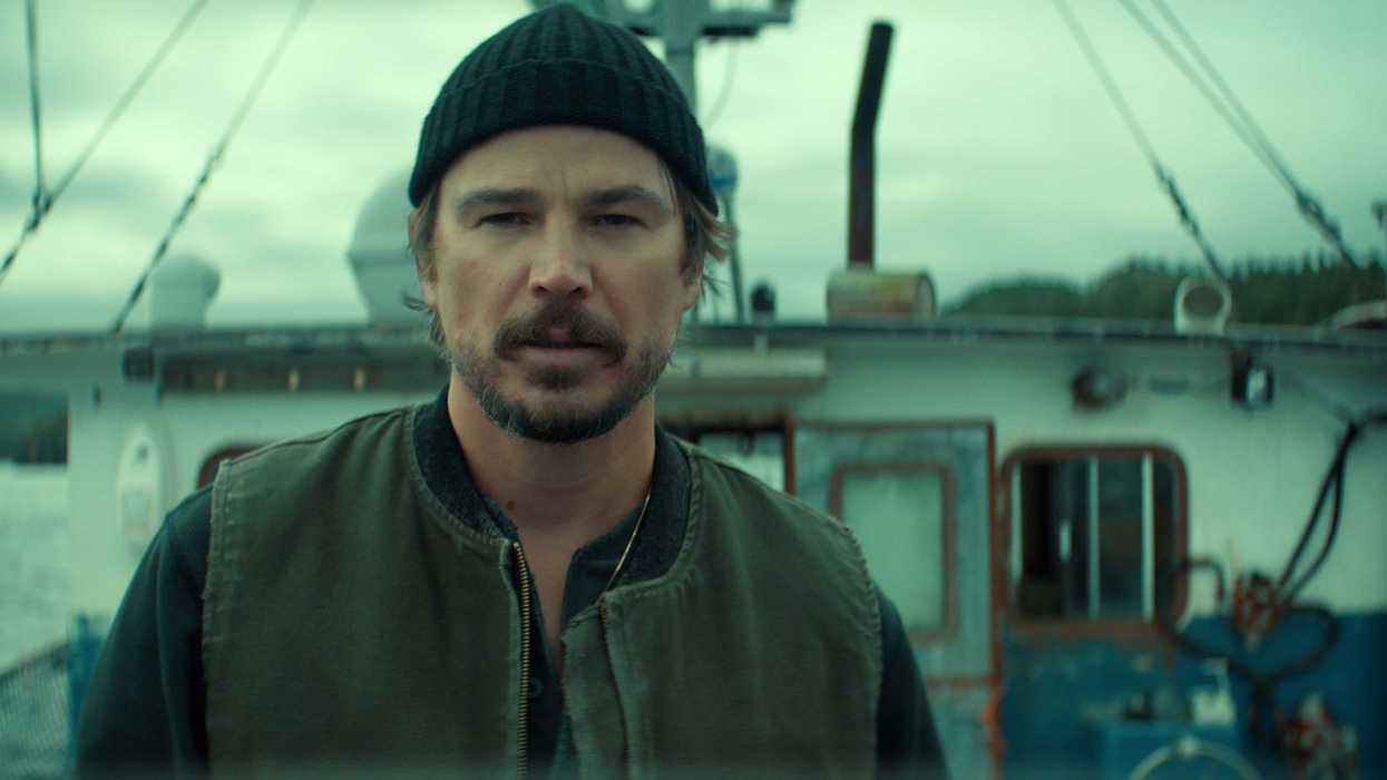 josh hartnett in below on netflix