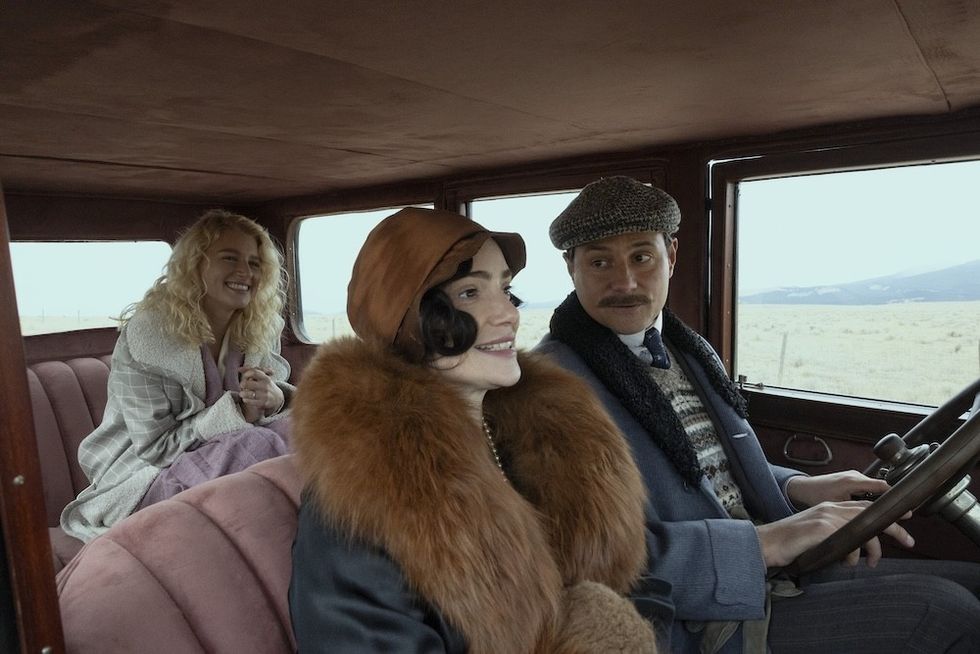 julia schlaepfer as alex dutton