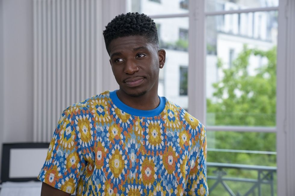 julien emily in paris season 3 ending