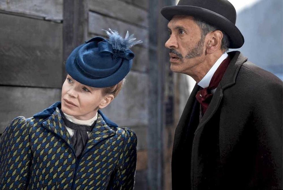 Kate Phillips and Paul Bazely in Miss Scarlet Season 6