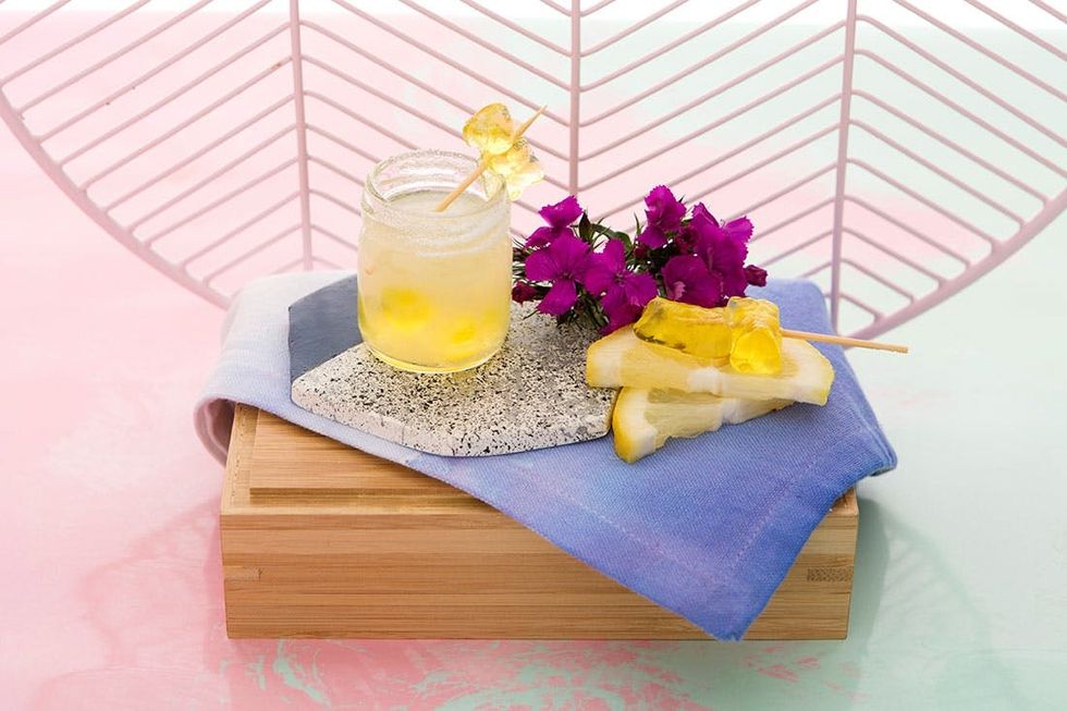 Kelly_Alcohol_Gummies_09