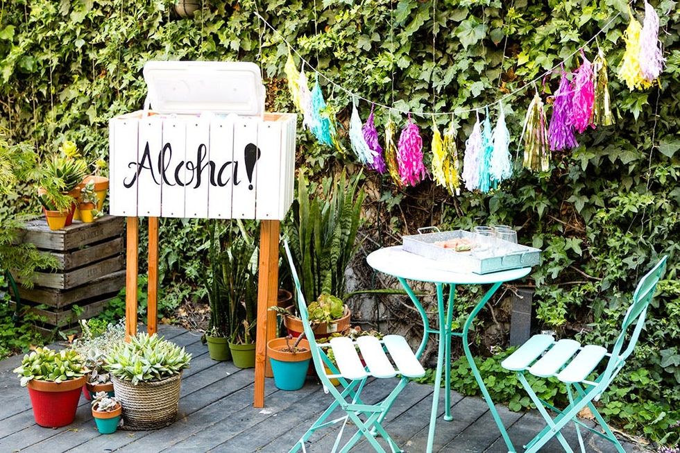 Kelly_Cooler_Stand_10