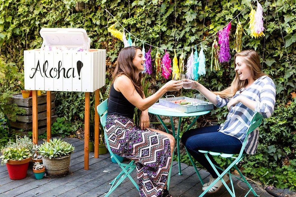 Kelly_Cooler_Stand_13