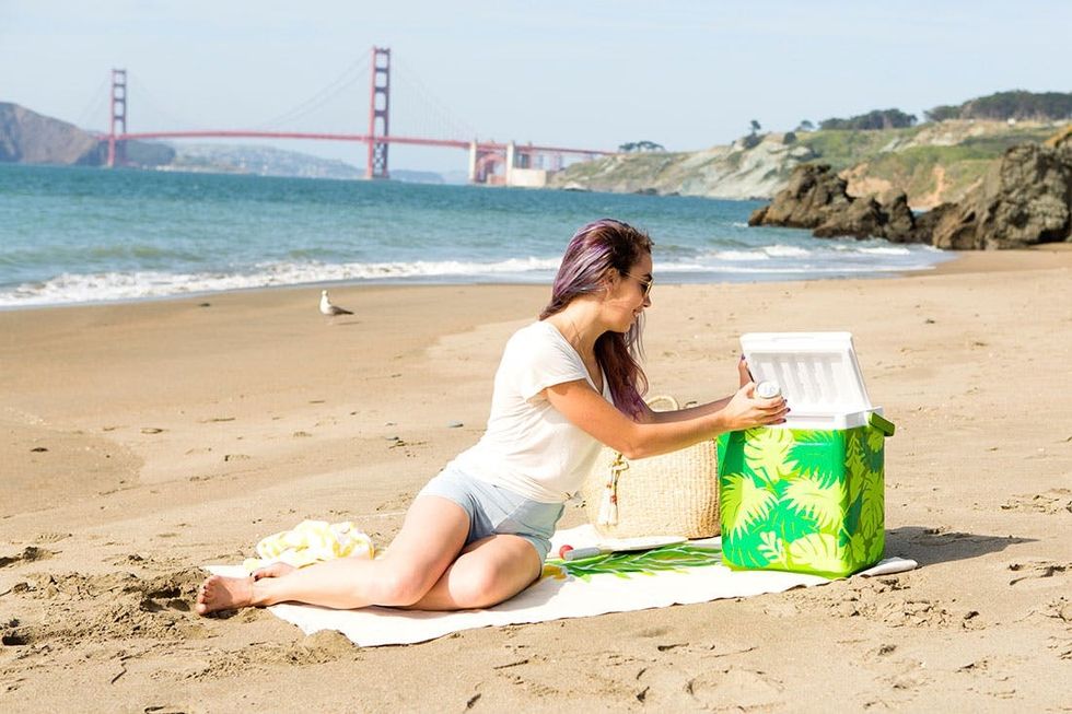 Kelly_Cooler_Travel_12