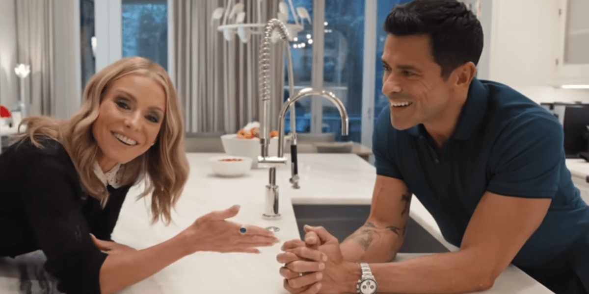 Kelly Ripa Hose Kelly Ripa, Mark Consuelos' Surprising NYC House Tour - Brit + Co