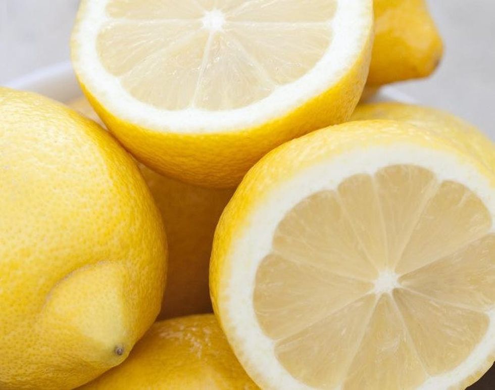 Kimberly Snyder, Lemons