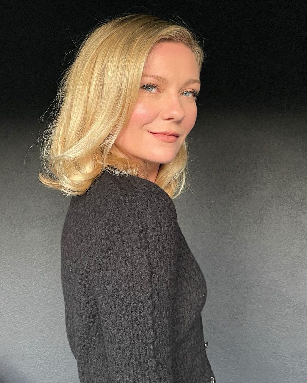 kirsten dunst with a clavi cut