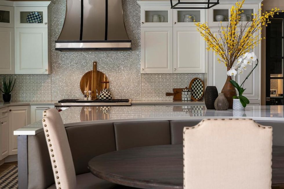 Kitchen Island With Built-In Banquette