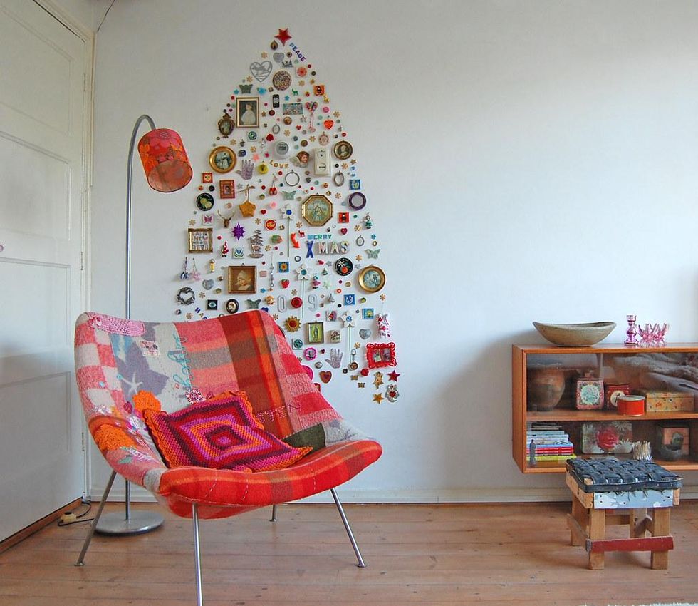 Knick-Knack Wall Tree