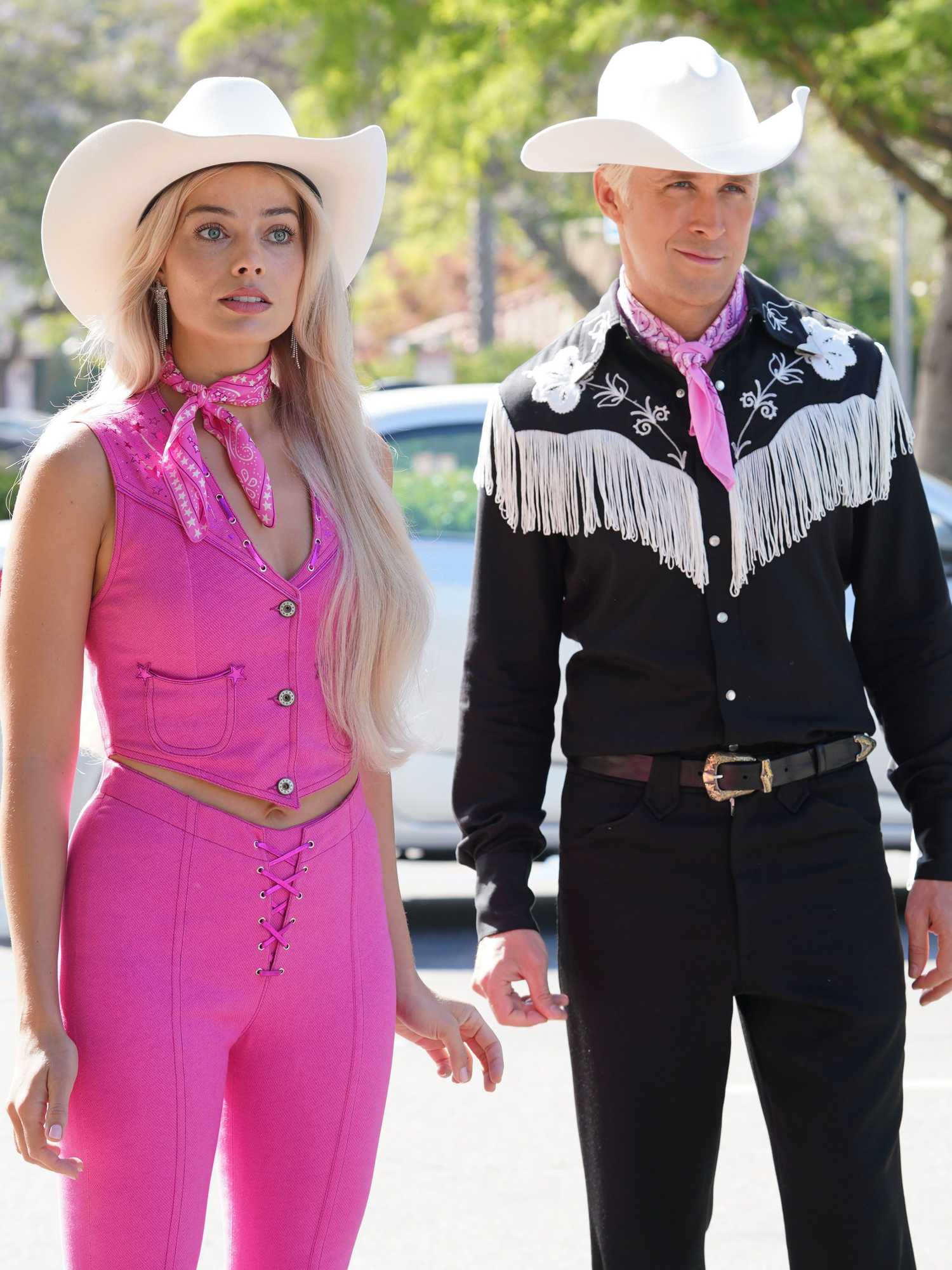 (L-r) MARGOT ROBBIE as Barbie and RYAN GOSLING as Ken and in Warner Bros. Pictures\u2019 \u201cBARBIE"