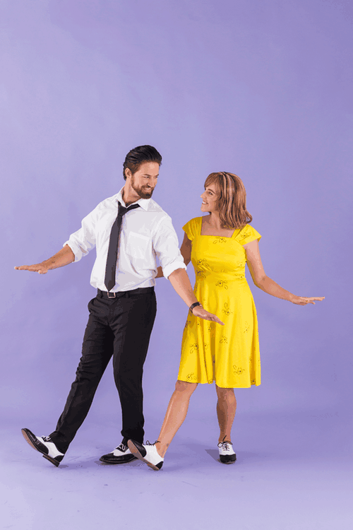 la la land purple dress Emma Stone Ryan Gossling La La Land Epilogue scene deep V purple dress open  back white suit purple tie