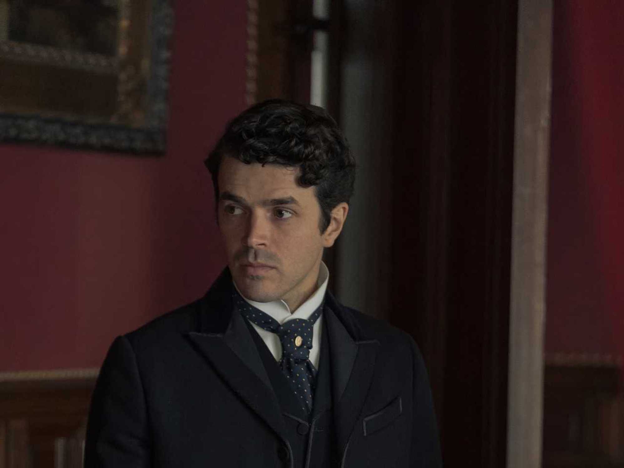 Larry played by Harry Richardson