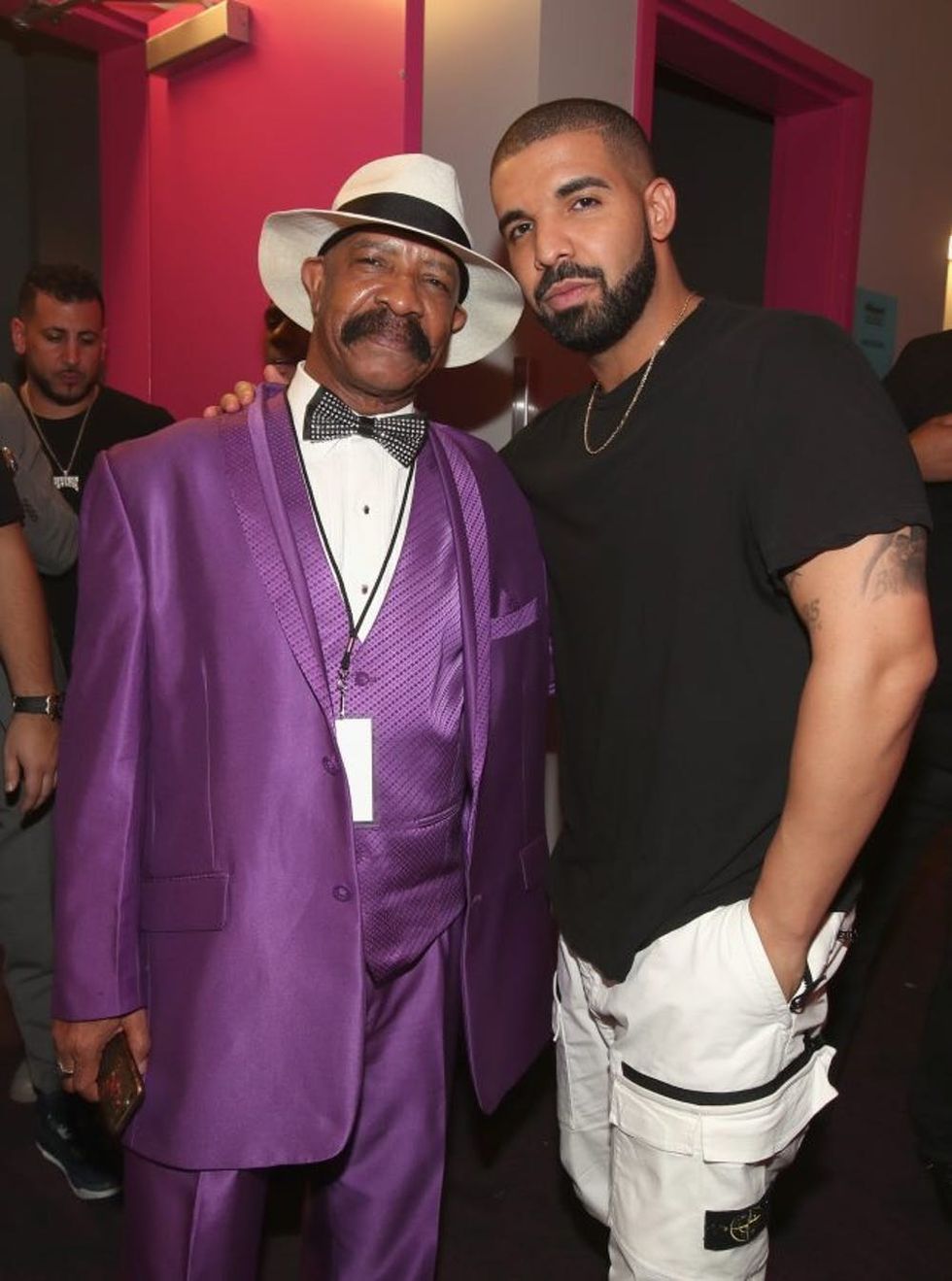 LAS VEGAS, NV - MAY 21: Dennis Graham and Drake attend the 2017 Billboard Music Awards at T-Mobile Arena on May 21, 2017 in Las Vegas, Nevada. (Photo by Chris Polk/BBMA2017/Getty Images for DCP)