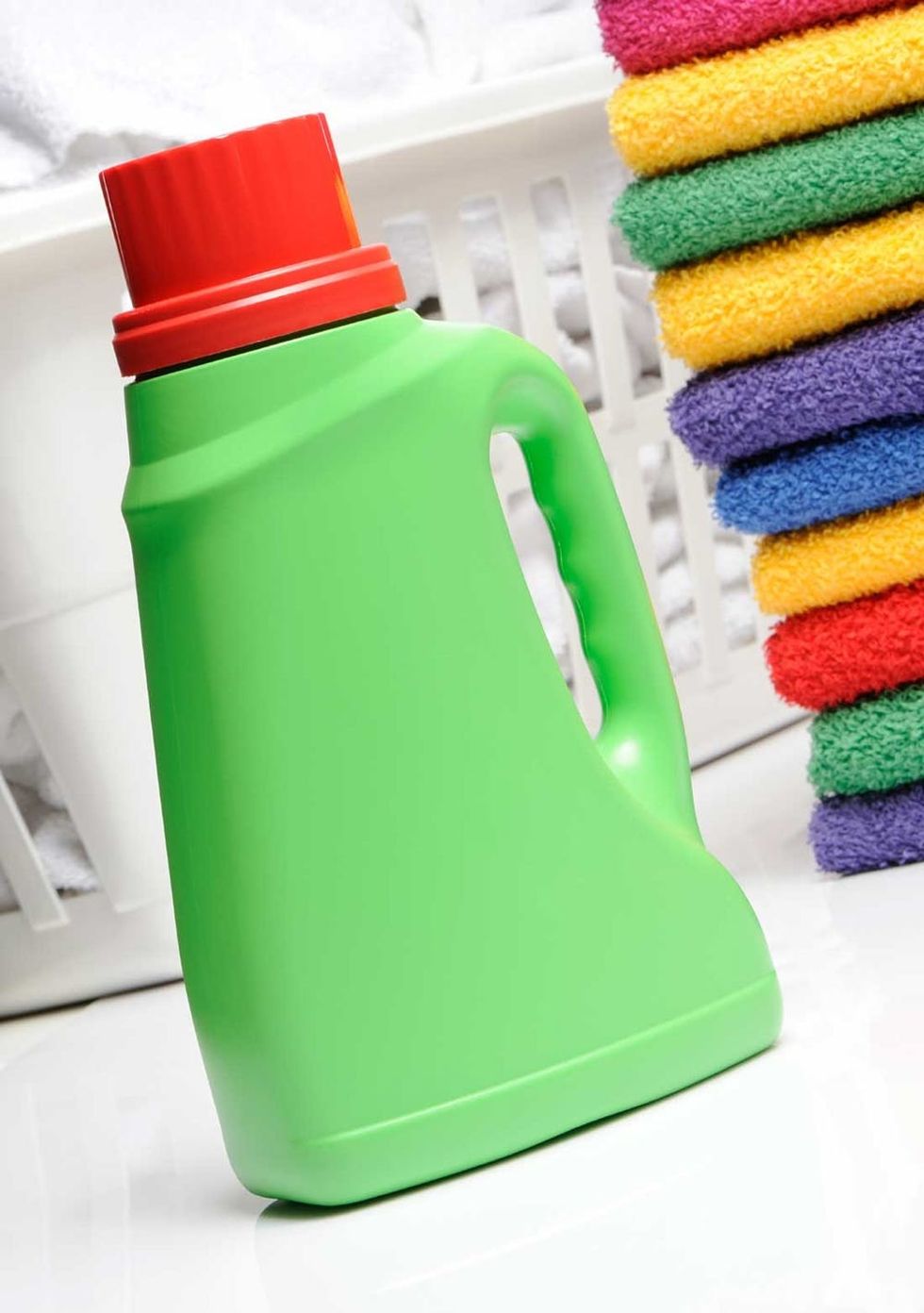 laundry-detergent-bottle-000012190580_Medium