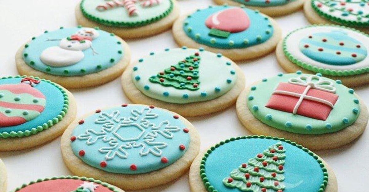 10 Ways to Do Christmas Cookies Decorating Like a Pro Brit + Co How To Make Christmas Cookie
