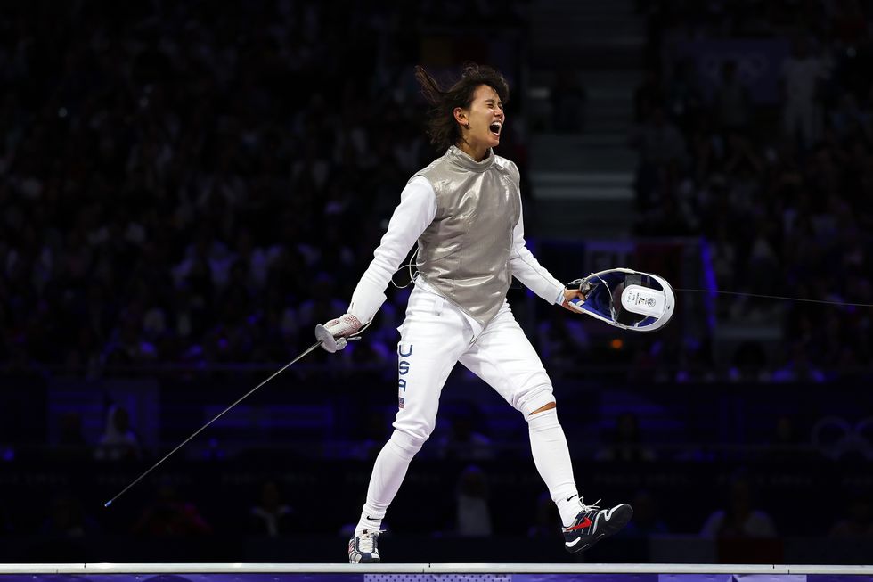 lee kiefer winning gold in foil fencing at the 2024 paris olympics