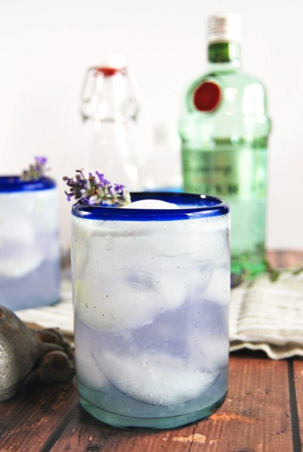 Lemon Lavender Gin Fizz