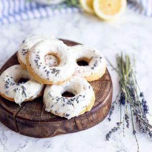 15 Elegant Lavender + Lemon Recipes for Spring