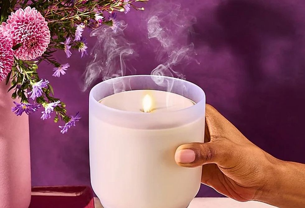 Lifelines Jasmine & Geranium Nebulizing Aromatherapy Essential Oil Flameless Candle Diffuser