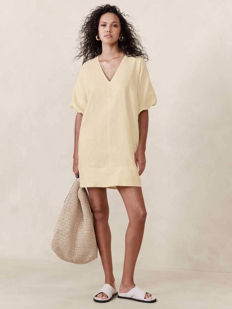 8 Banana Republic Dresses I Want To Wear All Summer Long - Brit + Co