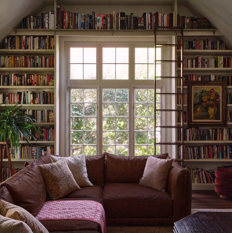English Cottage Furniture From The 1920 See How This Designer Fills A