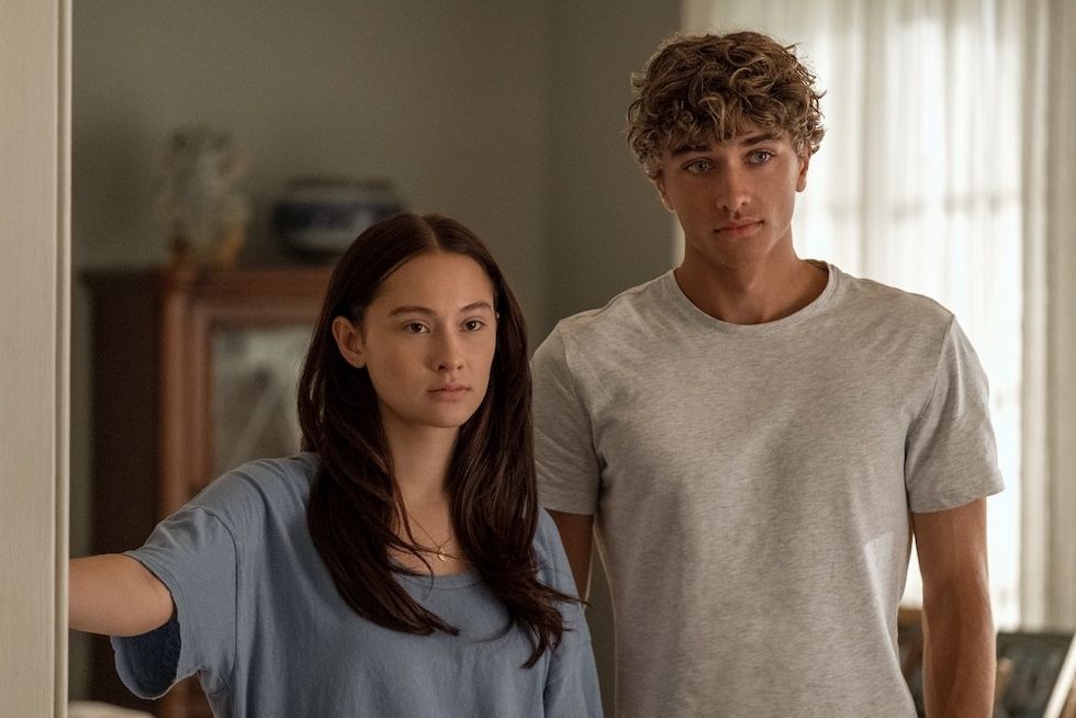 lola tung as belly and gavin Casalegno as jeremiah in the summer i turned pretty