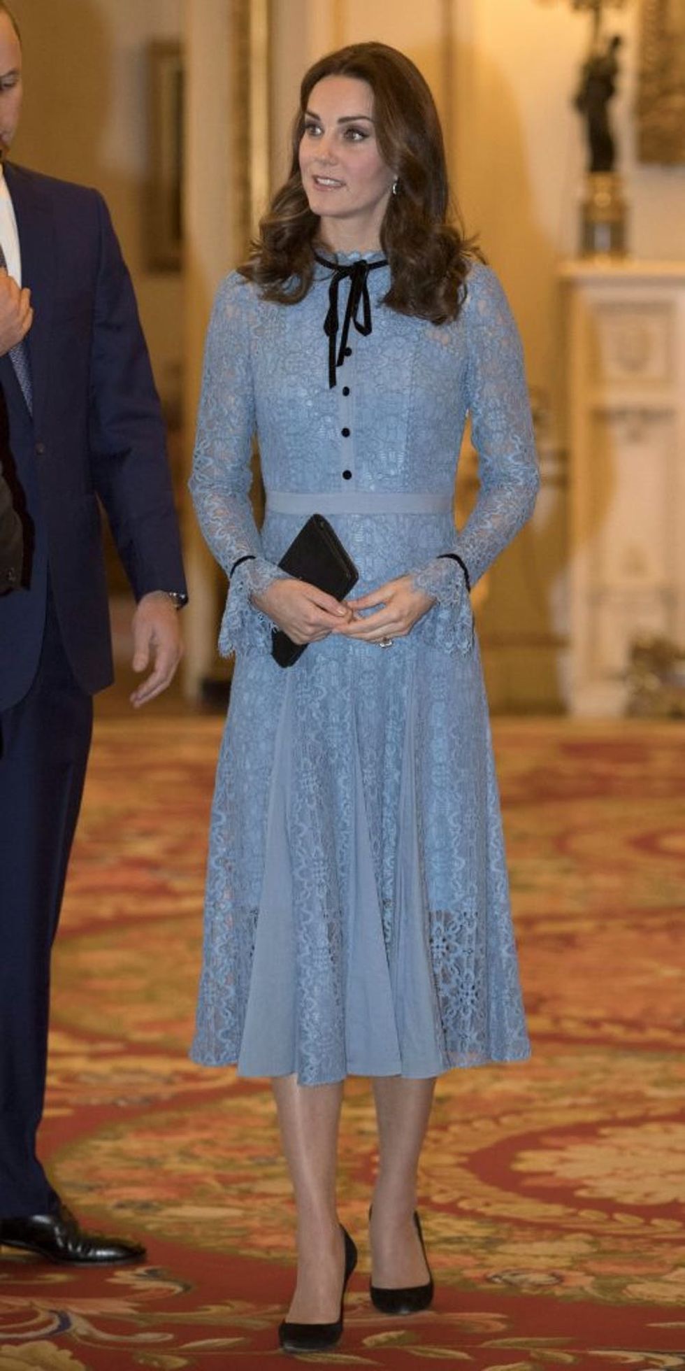 LONDON, UNITED KINGDOM - OCTOBER 10: Catherine, Duchess of Cambridge attends a reception on World Mental Health Day to celebrate the contribution of those working in the mental health sector across the UK at Buckingham Palace on October 10, 2017 in London, England. (Photo by Heathcliff O'Malley - WPA Pool/Getty Images)