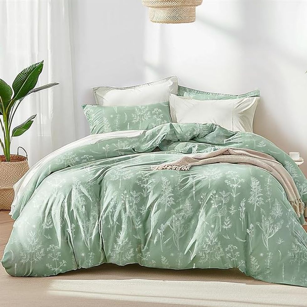 Love's cabin Sage Green Comforter Set