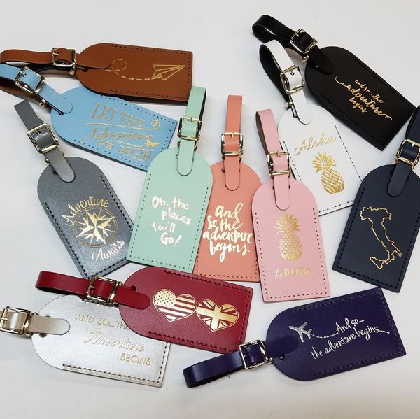 luggage tags to use as a wedding favor