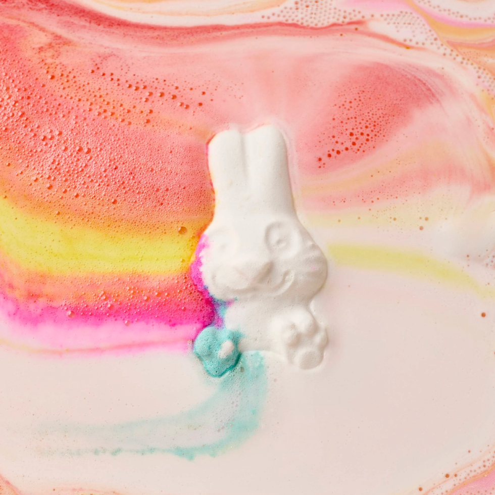 Lush Follow The White Rabbit Bath Bomb