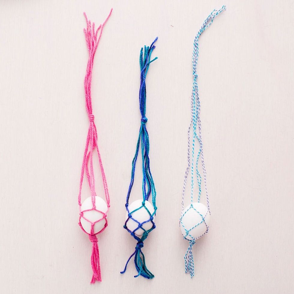 Macrame_Egg_Holder_005