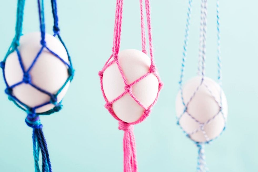 Macrame_Egg_Holder_006